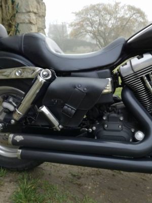 Sacoche Myleatherbikes Harley Dyna Fat bob_02